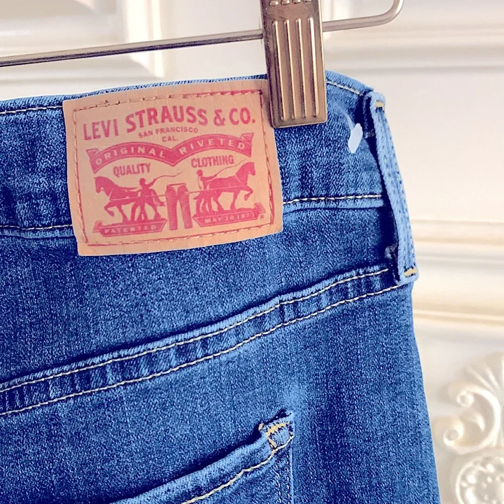 🎉HP🎉🆕»—Levi’s®sculpt—»711 Skinny MidRise Ultimate Look-Amazing Jeans SOLD OUT - Picture 7 of 16